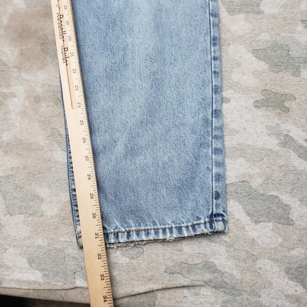 VTG Levi's 560 Jeans Mens 34x34 Blue Y2K Comfort Fit Denim Light Wash Distressed